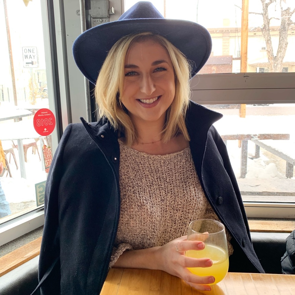 Meet your Posher, Kelly